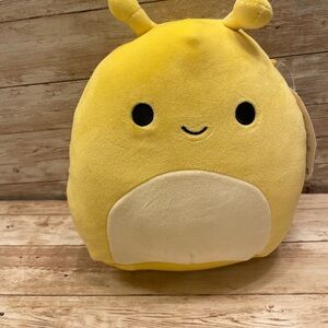 Squishmallow Kellytoy Zarina Yellow Slug 7.5” 2022